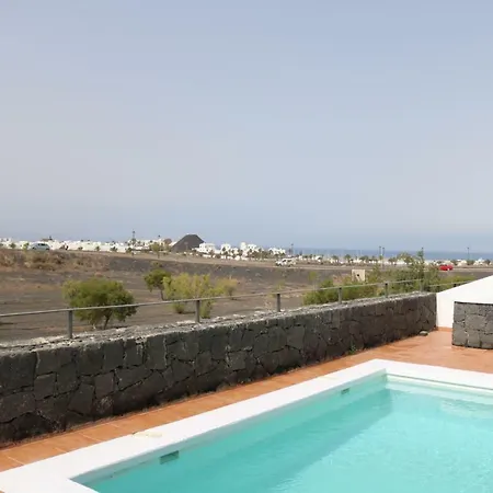 3 Islas Playa Blanca (Lanzarote)